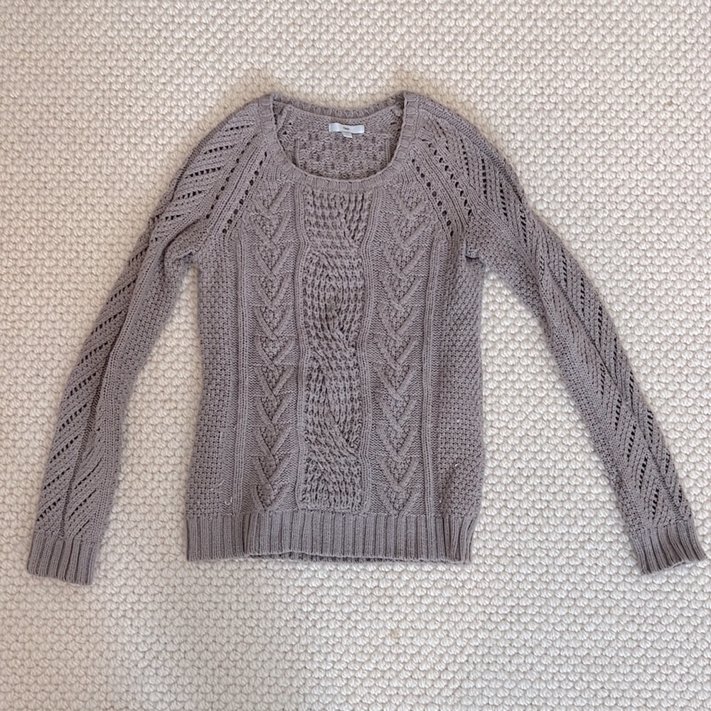 GAP - Taupe cableknit sweater